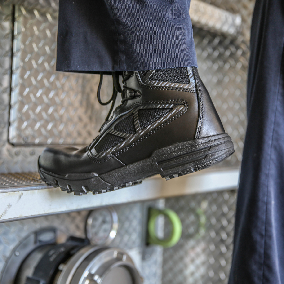 BELLEVILLE TACTICAL RESEARCH Chrome TR998Z WP CT / Waterproof Side-Zip Composite Toe Boots