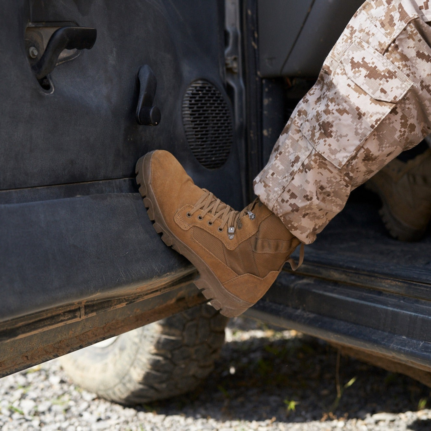 Garmont T8 Bifida Coyote Military Boots 002585